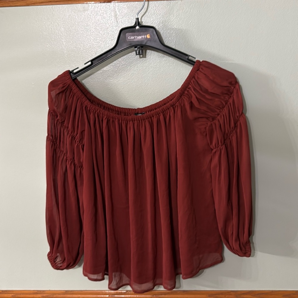 Express brunt orange chiffon off the shoulder top. Size: small. Peasant sleeve.